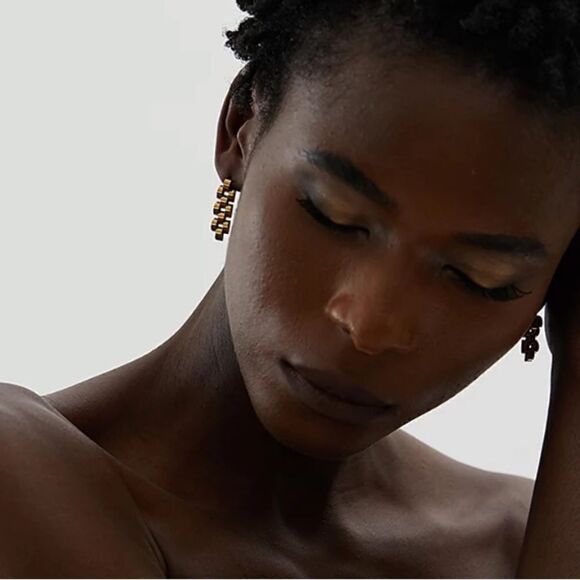 #46 New Gold Chain Link Drop Earrings - Picture 6 of 10